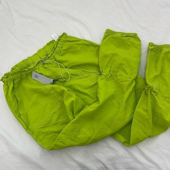 NEON BRAT Parachute Pants M DISCIPBUSH Y2K Baggy Cargos Dopamine lime green NWT - Picture 6 of 6